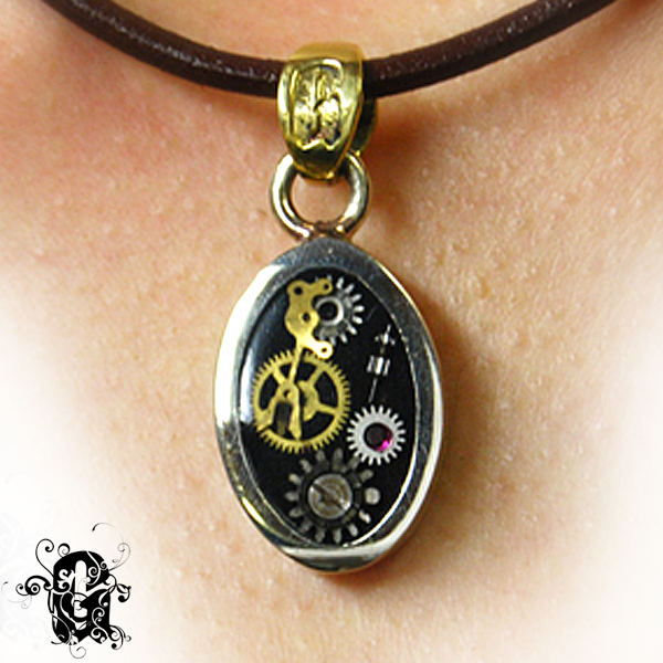 Watchtype Pendant