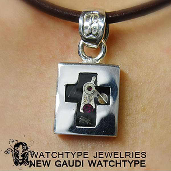 Watchtype Pendant