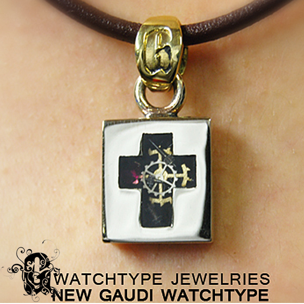 Watchtype Pendant