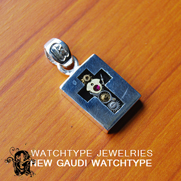 Watchtype Pendant