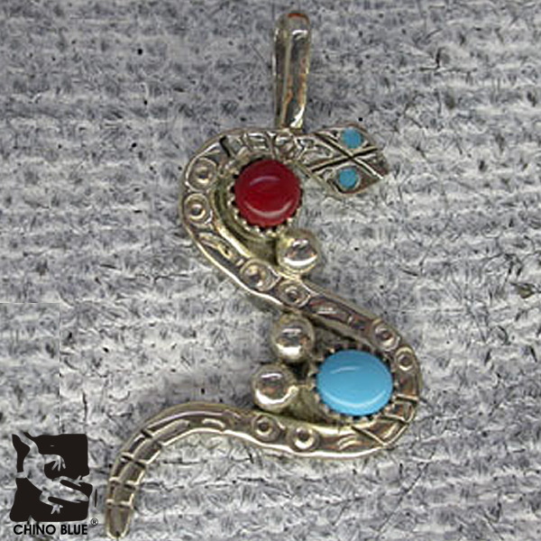 Snake Amulet シルバー ペンダント