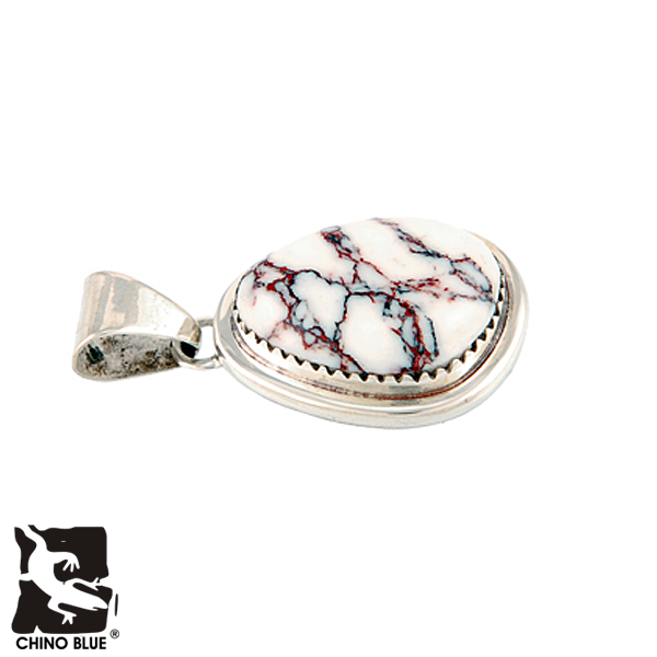 Chino White Buffalo Pendant シルバー ペンダント