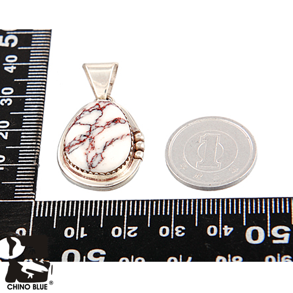 Chino White Buffalo Pendant シルバー ペンダント