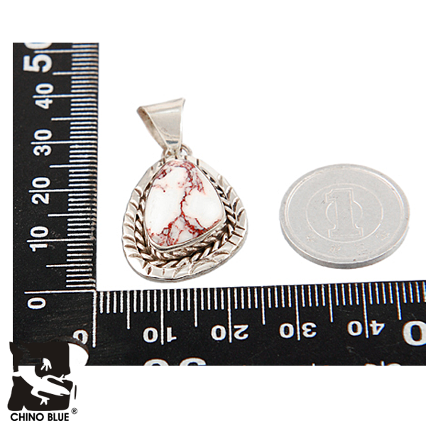 Chino White Buffalo Pendant シルバー ペンダント