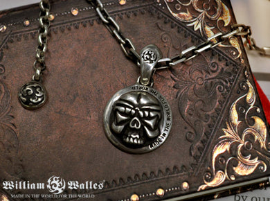 Cranium Chaos Necklace シルバー ペンダント