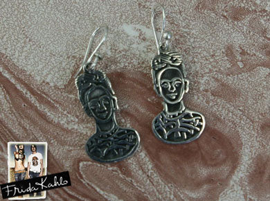 ARETES DE FRIDA CALO ナワトル語の商品
