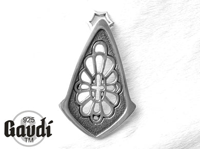 Gaudi シルバー ペンダント