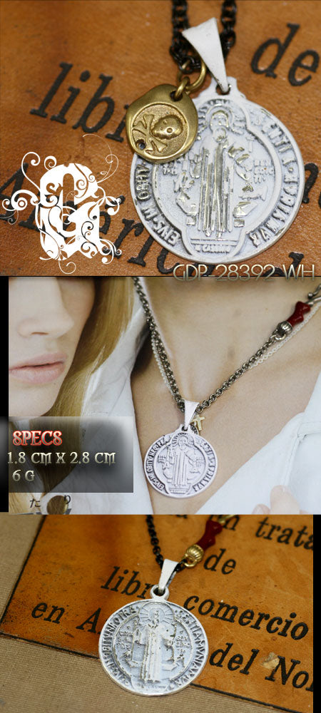 Gaudi White Medalion シルバー ペンダント
