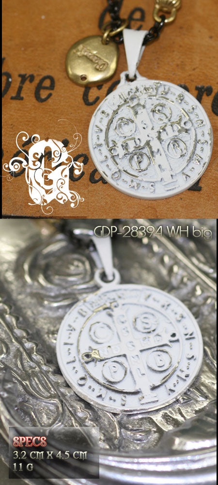 Gaudi White Medalion シルバー ペンダント