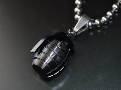 Grenade シルバー ペンダント