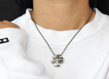 Hole Cross Pendant シルバー ペンダント