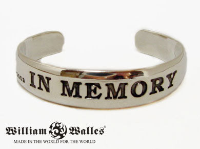 In memory シルバー バングル