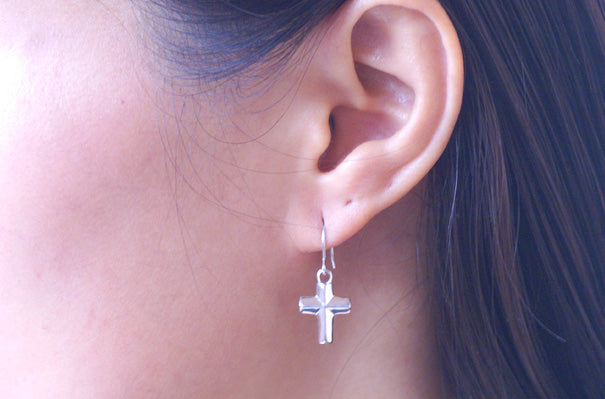 Inez Cross Earring シルバー ピアス