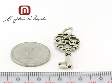 Providence Key シルバー ペンダント