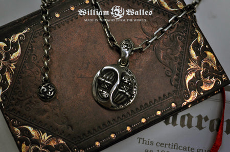 Skull Face Upside-down Necklace シルバー ペンダン