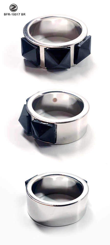 Three Black Spikes Ring