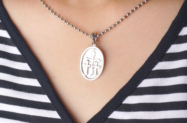 Triple Cross Medallion シルバー ペンダント