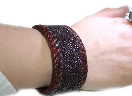 Vladimir Stingray Bangle