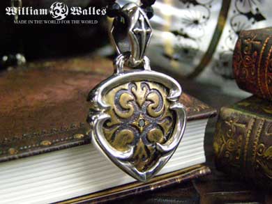 Heart Shield Pendant シルバー ペンダント