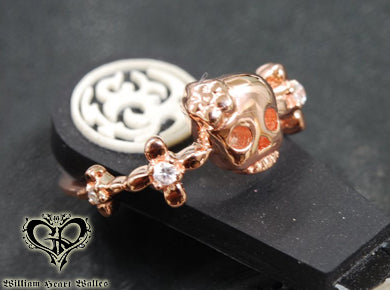 Fancy Skull Ring Pink